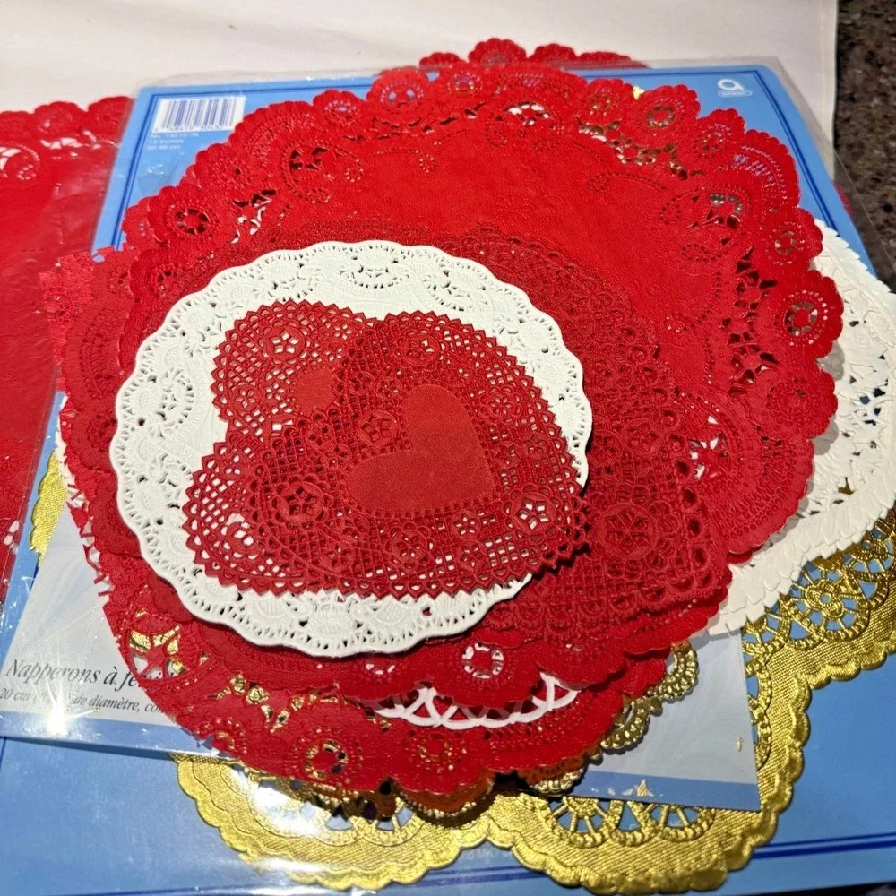 Vintage Holiday Doilies Lot Wilton Amscan Christmas Valentine Gold Foil Lace